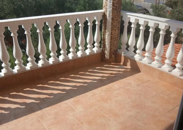Artemis Villa